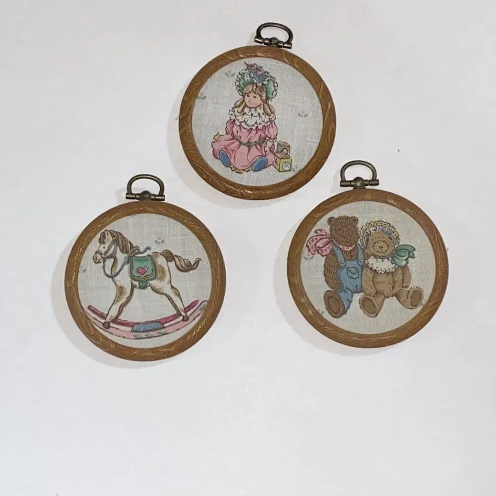 Adorable Wooden Toy Ornaments Set